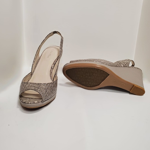 Snake skin wedges Heels - Picture 3 of 3